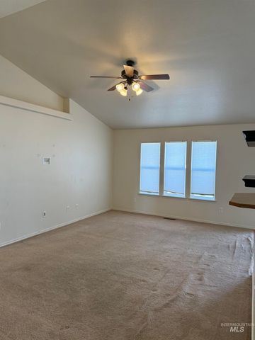 1527 Vista Rd, Twin Falls, ID 83301