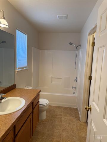 1527 Vista Rd, Twin Falls, ID 83301