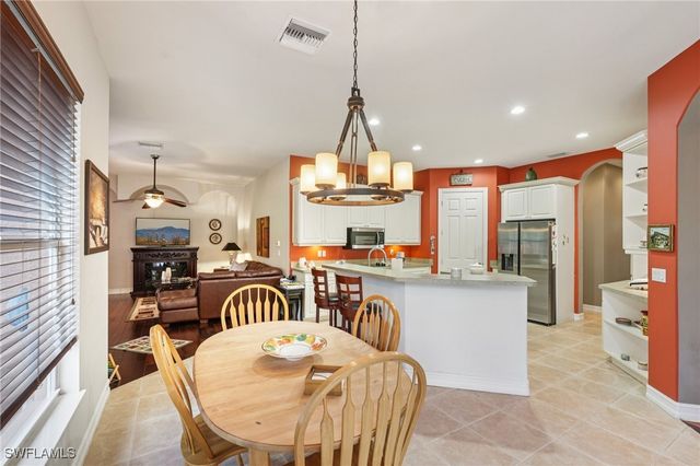 2621 Golden Gate BLVD W, Naples, FL 34120