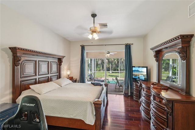 2621 Golden Gate BLVD W, Naples, FL 34120