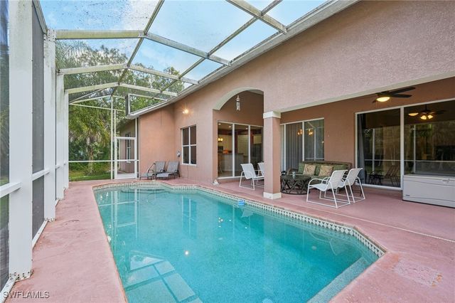 2621 Golden Gate BLVD W, Naples, FL 34120