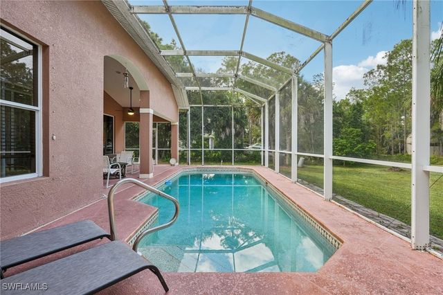 2621 Golden Gate BLVD W, Naples, FL 34120