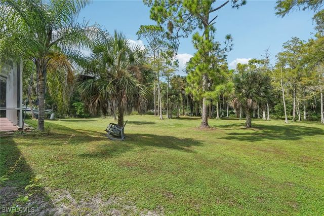 2621 Golden Gate BLVD W, Naples, FL 34120