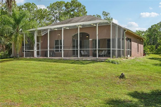 2621 Golden Gate BLVD W, Naples, FL 34120