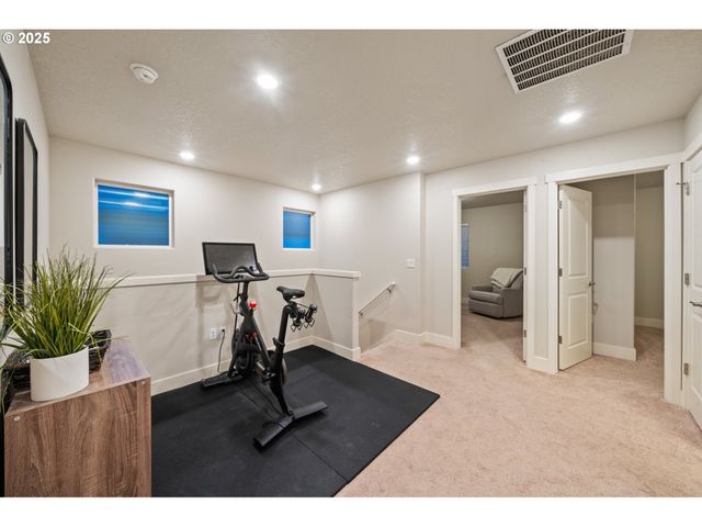 14224 Sw 169TH Ave, Portland, OR 97224