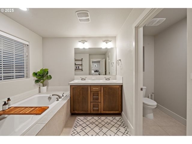 14224 Sw 169TH Ave, Portland, OR 97224