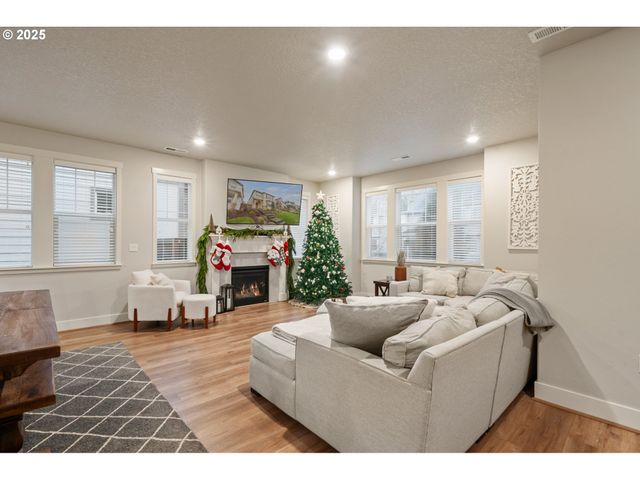 14224 Sw 169TH Ave, Portland, OR 97224