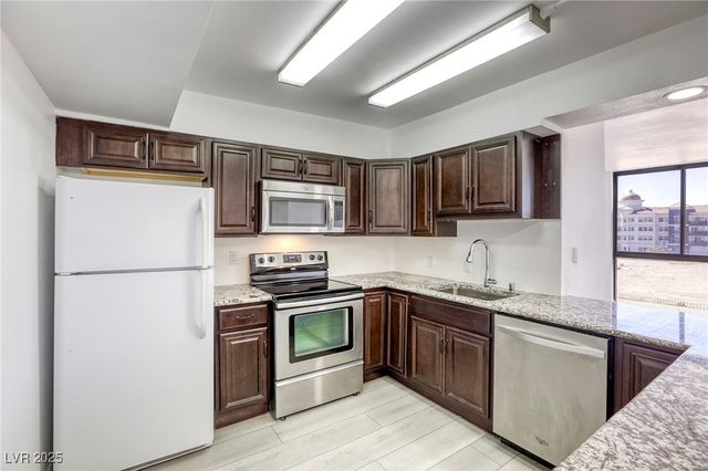 3930 University Center Drive 312, Las Vegas, NV 89119