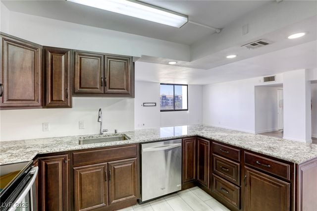 3930 University Center Drive 312, Las Vegas, NV 89119