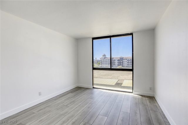 3930 University Center Drive 312, Las Vegas, NV 89119