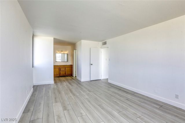 3930 University Center Drive 312, Las Vegas, NV 89119