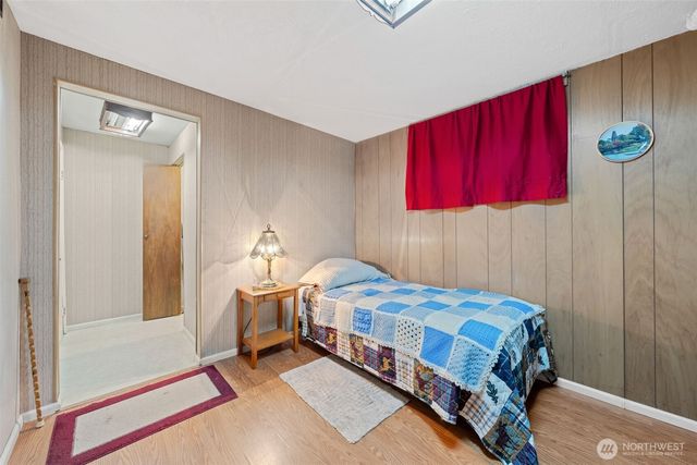 24 158th Place SE, Bellevue, WA 98008