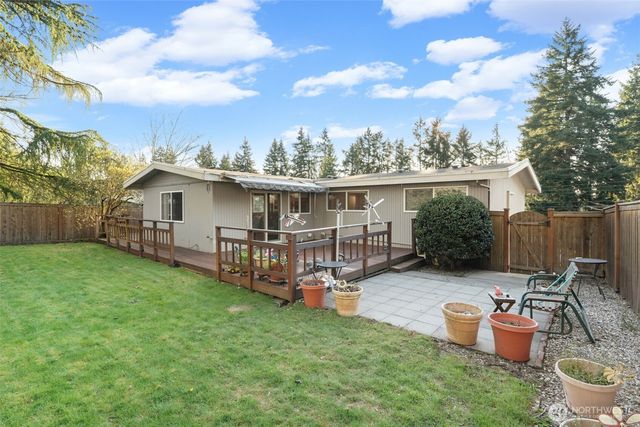 24 158th Place SE, Bellevue, WA 98008