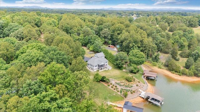 65 BACKCOVE DR, Moneta, VA 24121