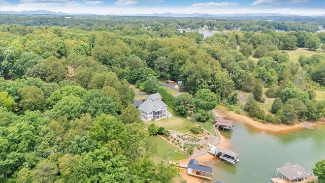 65 BACKCOVE DR, Moneta, VA 24121