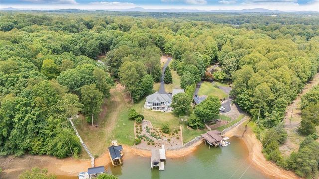 65 BACKCOVE DR, Moneta, VA 24121