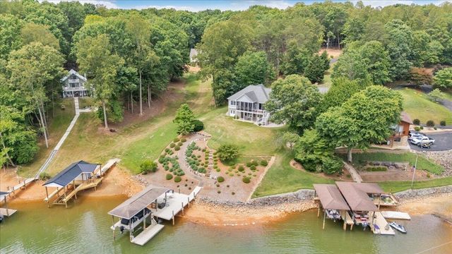 65 BACKCOVE DR, Moneta, VA 24121