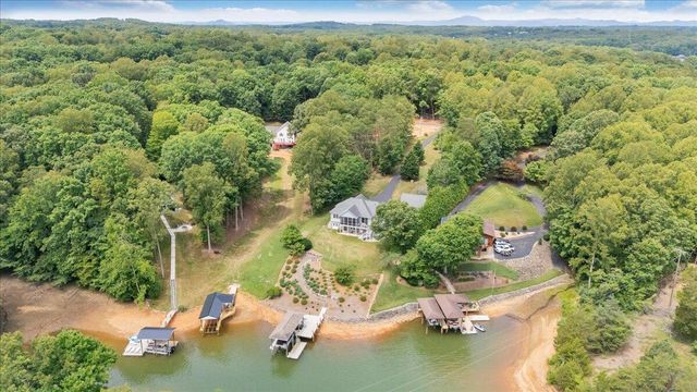 65 BACKCOVE DR, Moneta, VA 24121