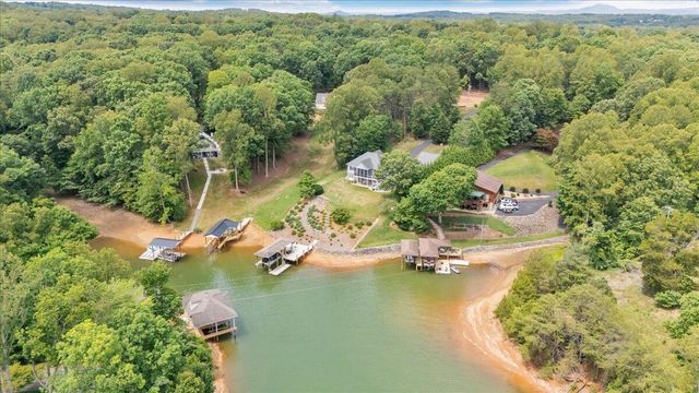 65 BACKCOVE DR, Moneta, VA 24121