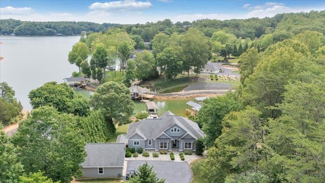 65 BACKCOVE DR, Moneta, VA 24121