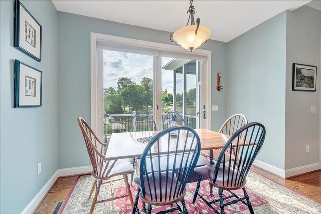 65 BACKCOVE DR, Moneta, VA 24121