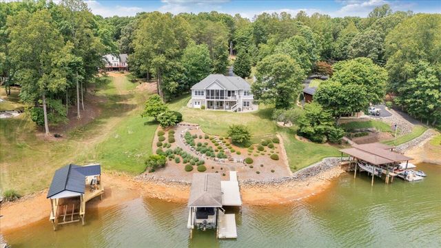 65 BACKCOVE DR, Moneta, VA 24121