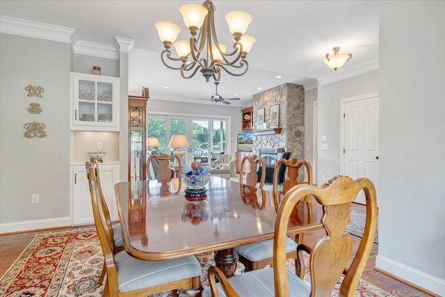 65 BACKCOVE DR, Moneta, VA 24121