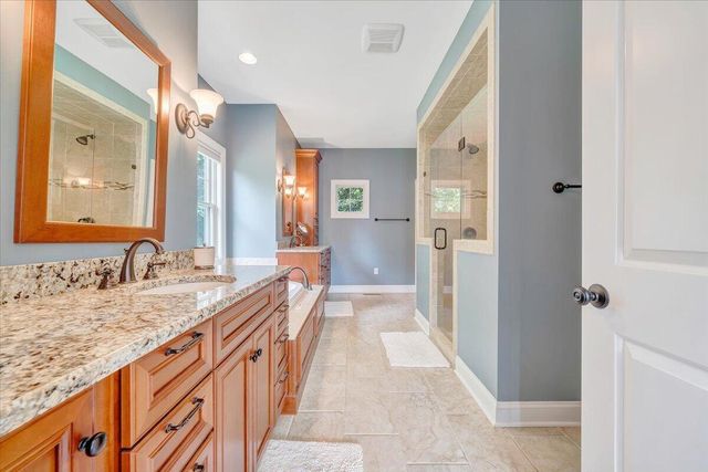 65 BACKCOVE DR, Moneta, VA 24121