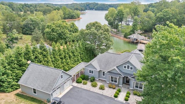 65 BACKCOVE DR, Moneta, VA 24121