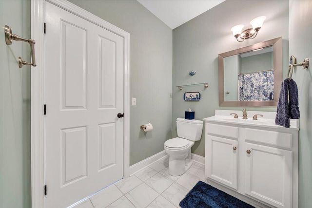65 BACKCOVE DR, Moneta, VA 24121