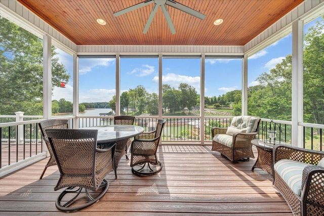 65 BACKCOVE DR, Moneta, VA 24121
