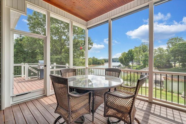65 BACKCOVE DR, Moneta, VA 24121