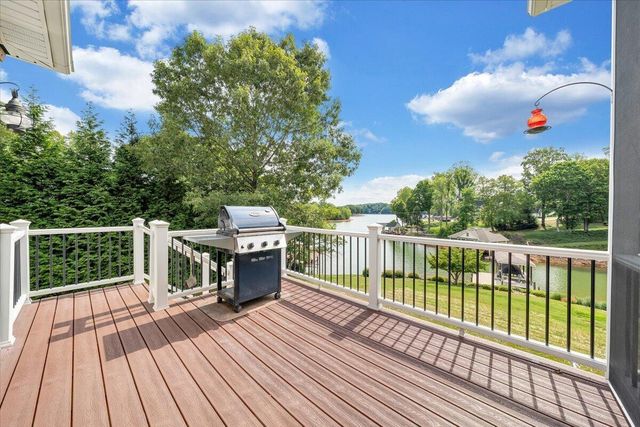 65 BACKCOVE DR, Moneta, VA 24121