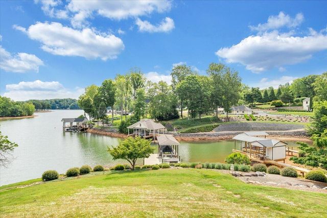 65 BACKCOVE DR, Moneta, VA 24121
