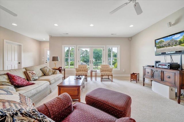 65 BACKCOVE DR, Moneta, VA 24121