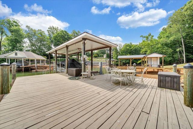 65 BACKCOVE DR, Moneta, VA 24121