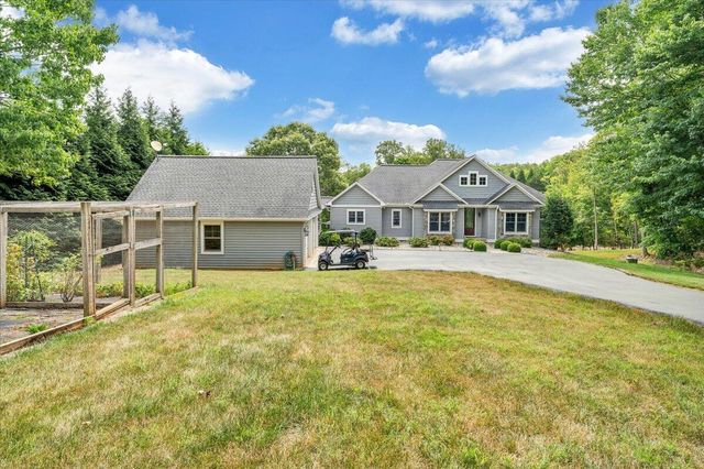 65 BACKCOVE DR, Moneta, VA 24121