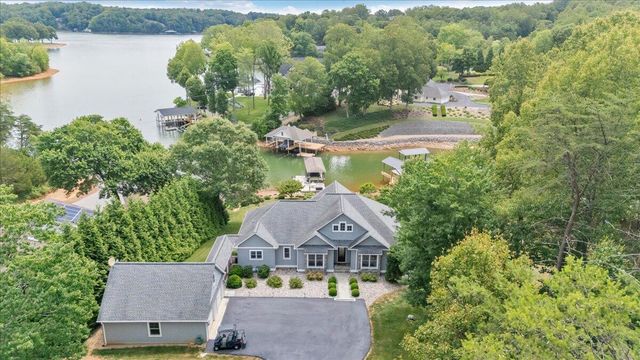 65 BACKCOVE DR, Moneta, VA 24121