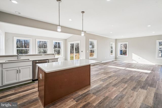 292 COLEBROOK RD, Fredericksburg, VA 22405