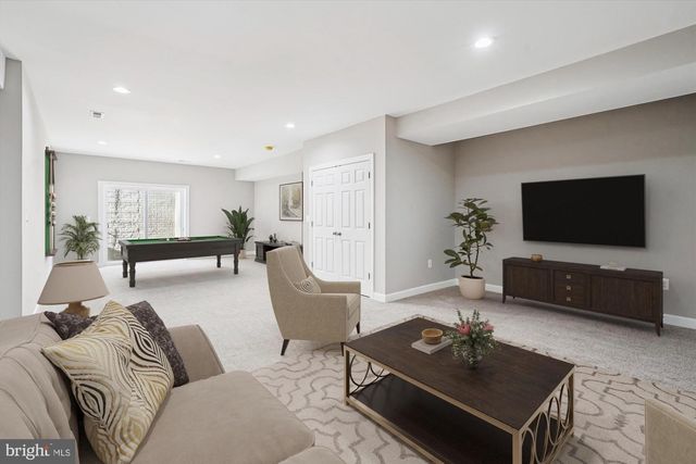 292 COLEBROOK RD, Fredericksburg, VA 22405