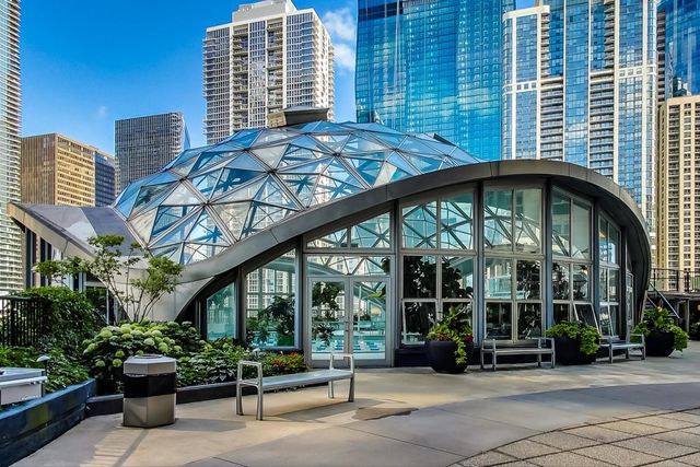 400 E RANDOLPH Street 1621, Chicago, IL 60601