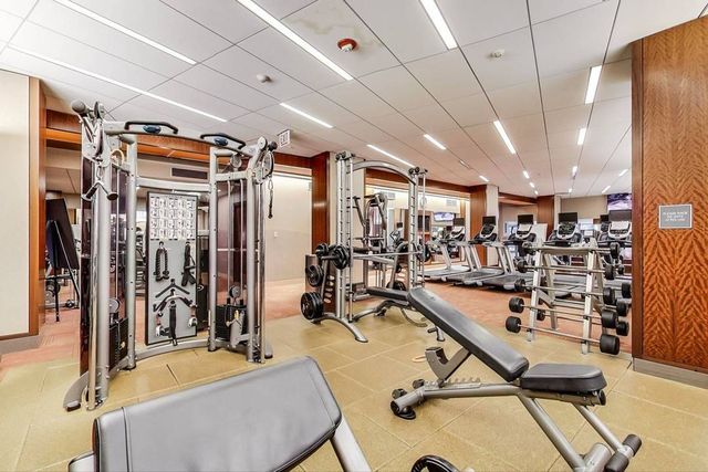 400 E RANDOLPH Street 1621, Chicago, IL 60601