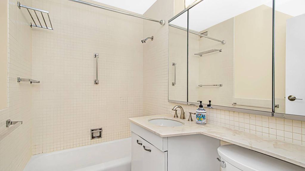 400 E RANDOLPH Street 1621, Chicago, IL 60601 — photo 3