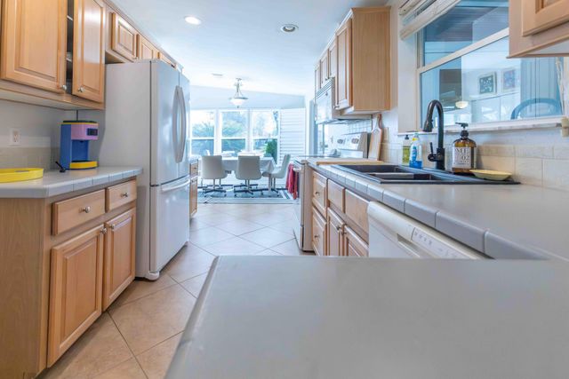 2825 Eagles Nest Way, Port St. Lucie, Port St Lucie, FL 34952