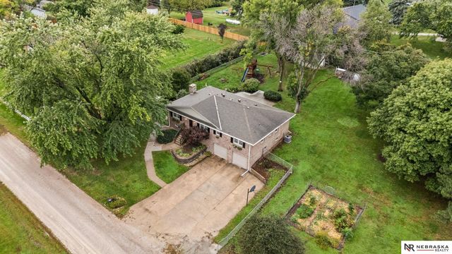 10630 N 190th Avenue, Bennington, NE 68007