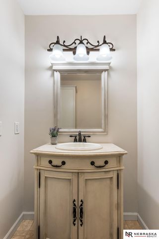 10630 N 190th Avenue, Bennington, NE 68007