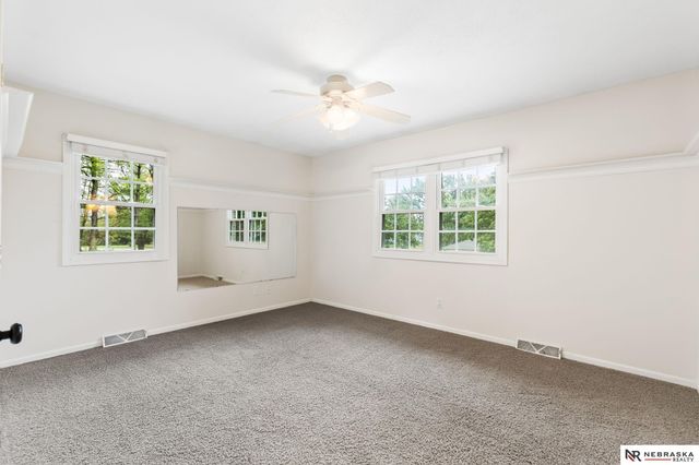 10630 N 190th Avenue, Bennington, NE 68007