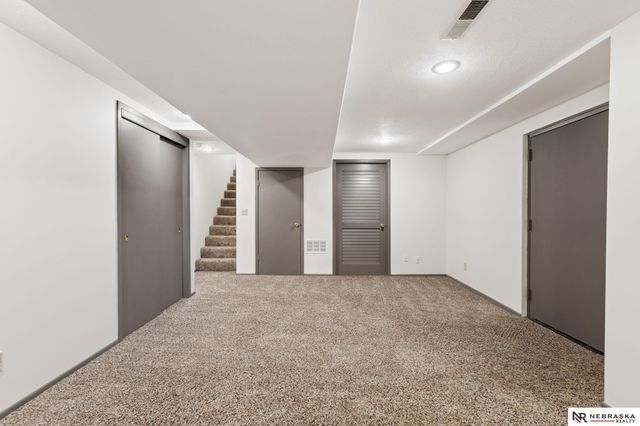 10630 N 190th Avenue, Bennington, NE 68007