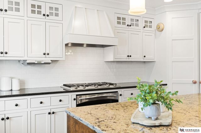 10630 N 190th Avenue, Bennington, NE 68007