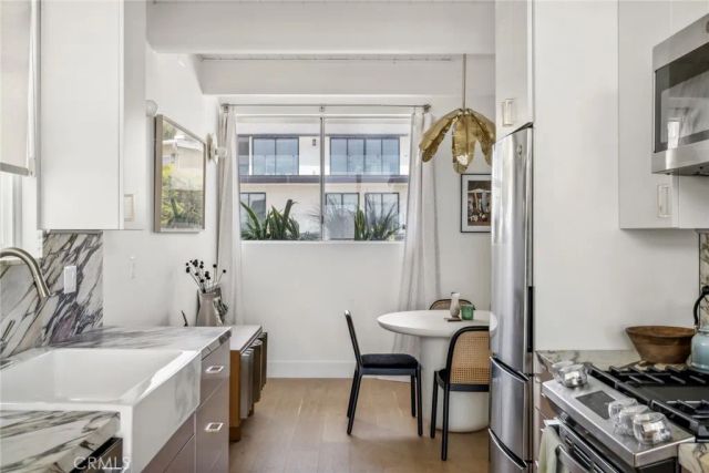 989 La Mirada, Laguna Beach, CA 92651
